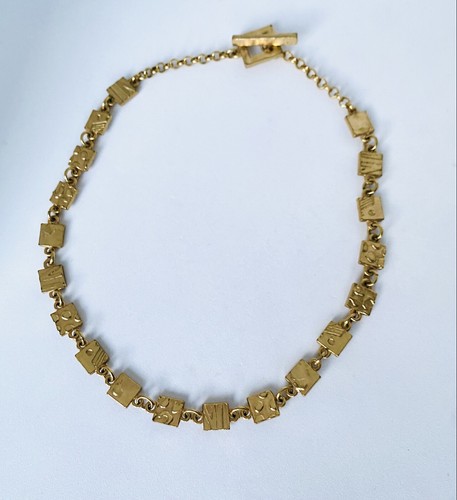 Collier moderniste métal