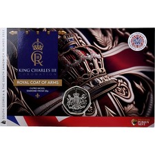 Géorgie du Sud et îles Sandwich du Sud, Charles III, 50 pence, manteau de