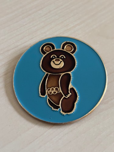 Pins broche misha mascotte - -,