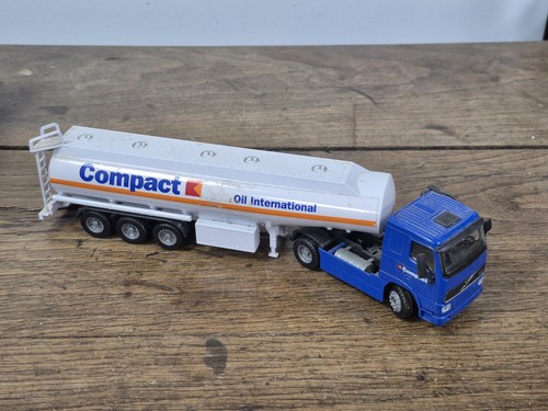 Camion miniature volvo fh12 - camion,