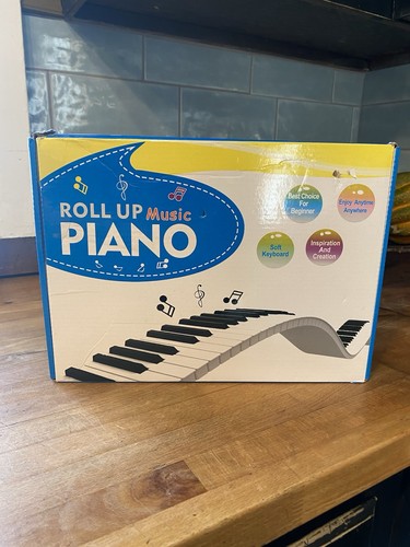 Keys roll piano - roll, up
