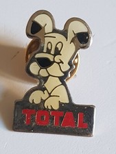 PIN'S PINS ASTERIX IDEFIX  TOTAL