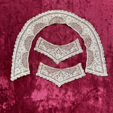 Ensemble De Col Et Manchettes