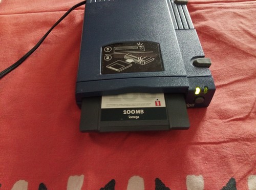 Lecteur iomega zip 100 scsi - lecteur,