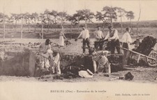 60 CPA BRESLES - Extraction de la tourbe