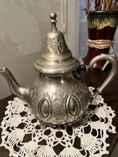 Théière ancienne marocaine