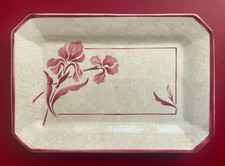 Grand plat en porcelaine