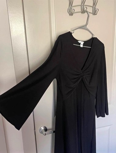 London times black - black, v-neck