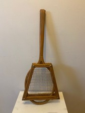 Ancienne raquette de tennis en bois CRISSON FRANCE , sport , vintage , déco ?