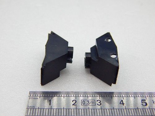 3245 deux cache - r,