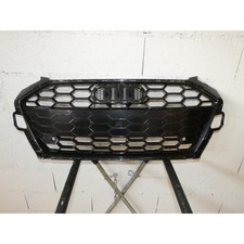 LISTE DÉCORATIVE DE CALANDRE A4 4 S4 PHASE 2 3.0 50-TDI - 24V V6 TURBO HYBRID QUATTRO 4X4