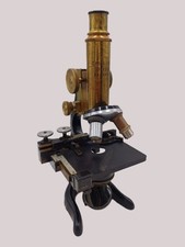 Microscope polarisant LEITZ WETZLAR coffret et accessoires science bronze
