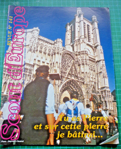 Revue scout d - scout, d'europe