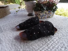 TRES ORIGINAUX NU-PIEDS MULES SANDALES NEUFS   " IDEAL "