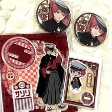 Badge sur support acrylique Naruto Sasori droit déformé payé ou remboursé