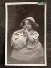 CP PAQUES PETITE FILLE COIFFE DENTELLE OEUF RUBAN - 47032