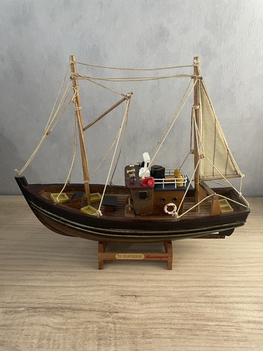 Maquette bateau pêche - de,