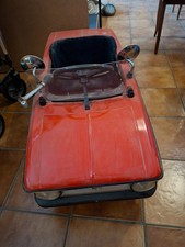 voiture à pédales ancienne