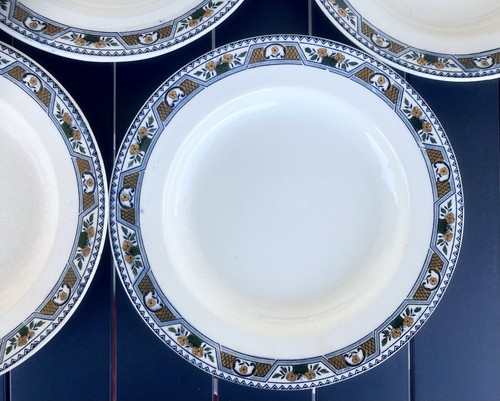 Assiettes creuses faience - -,