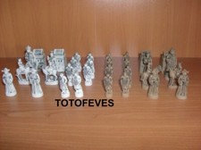 SERIE COMPLETE ECHECS chinois  GEANT DE 32 GRANDE FEVES N°302