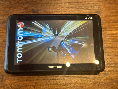 Tom live - tom,