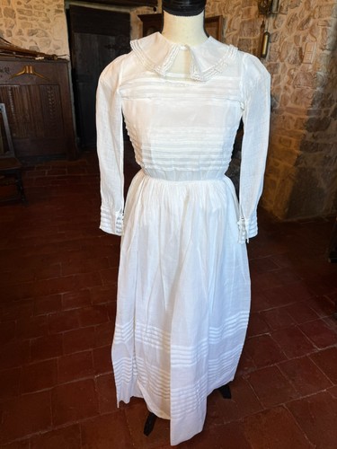 Textile ancien robe de - -,