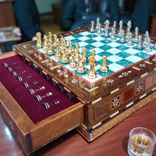 Jeu d'échecs avec plateau
