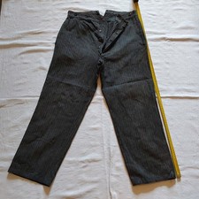 Vetement de travail ancien pantalon à  rayures