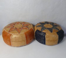 2 poufs marocains en cuir ethnique vintage