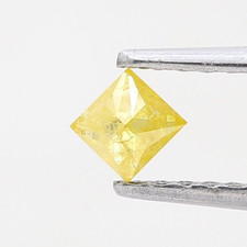 Diamant Naturel 0.40TCW Diamant Jaune Diamant Princesse Diamant Taille Brillante