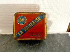 Boite métallique ancienne