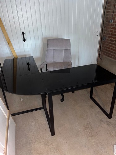 Bureau angle - bureau,