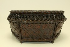 Bac à charbon de bois tressé