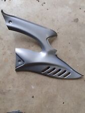 Carénage central gauche moto