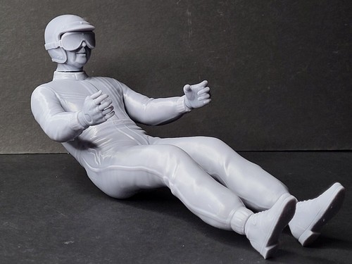 Figurine pilote grand - 1/18,