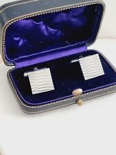 ANCIENNE PAIRE DE BOUTONS DE MANCHETTE  EN ARGENT 