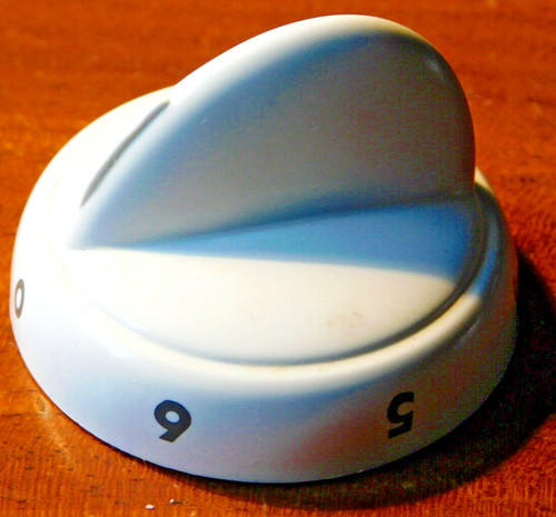 Bouton plaque cuisiniere - bouton,