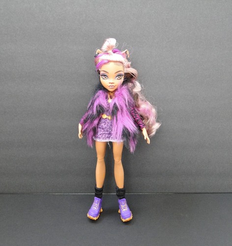 2022 monster high - high:, clawdeen