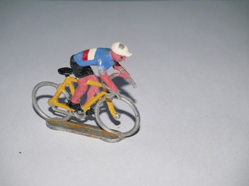 Jouet ancien alu figurine - ancien,