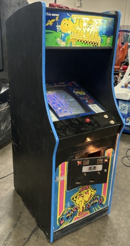Pacman arcade machine game - jr,