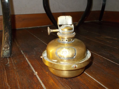 Lampe petrole chemin - petrole,