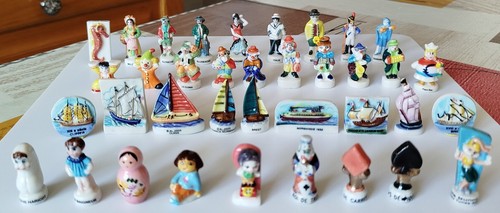 Fèves diverses vendues - , à