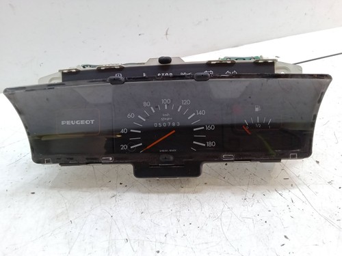 Compteur vitesse tableau de - de,