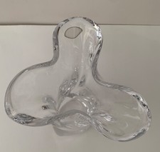 Vase torsadé à 3 pans - signé - ART VANNES - FRANCE -