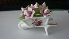 Royal Albert Ancien  Roses Porcelaine brouette avec Fleurs Angleterre