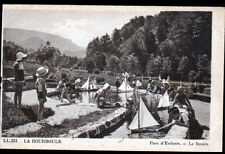 LA BOURBOULE (63) JEUX d'ENFANT au PARC avec MAQUETTE de BATEAU vers 1930