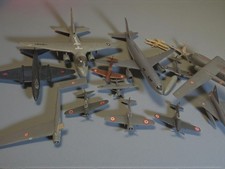 Vintage lot maquettes avions