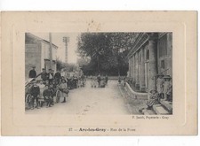 CPA-70 - Arc-les-Gray - Rue de la Poste - belle petite animation -TB.