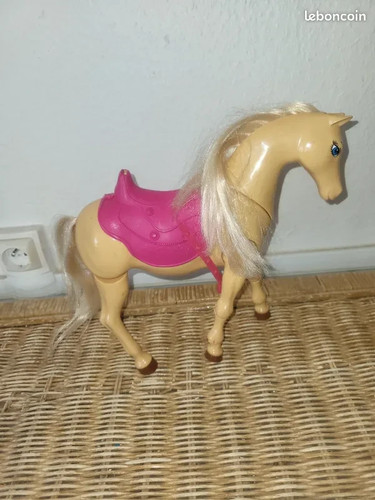 Cheval barbie mattel 2011 - barbie,