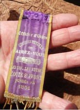 insigne COUZE SAINT FRONT (